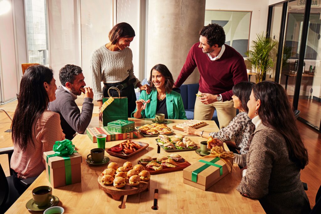 Junte Amigo Secreto Braedt 1024x683