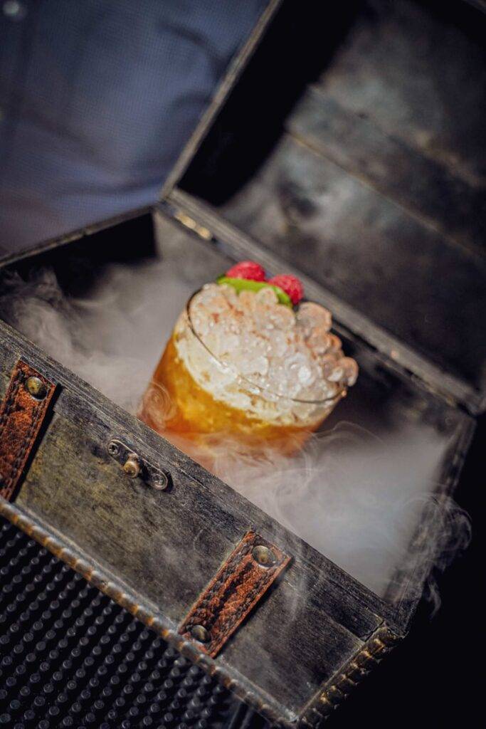 D6891f09 0ceb 4944 98b2 E78377e15b60 683x1024