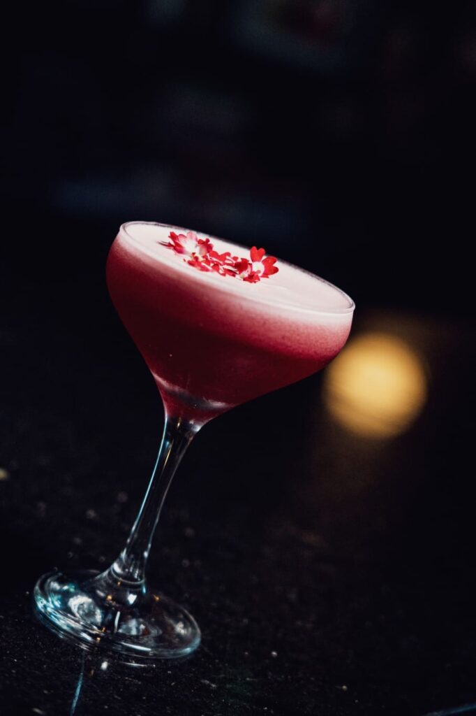 The Great Thing About Fashion is That It Always Looks Forward E9a320d9 9b19 40ed 8d92 4f8494cd865c 682x1024