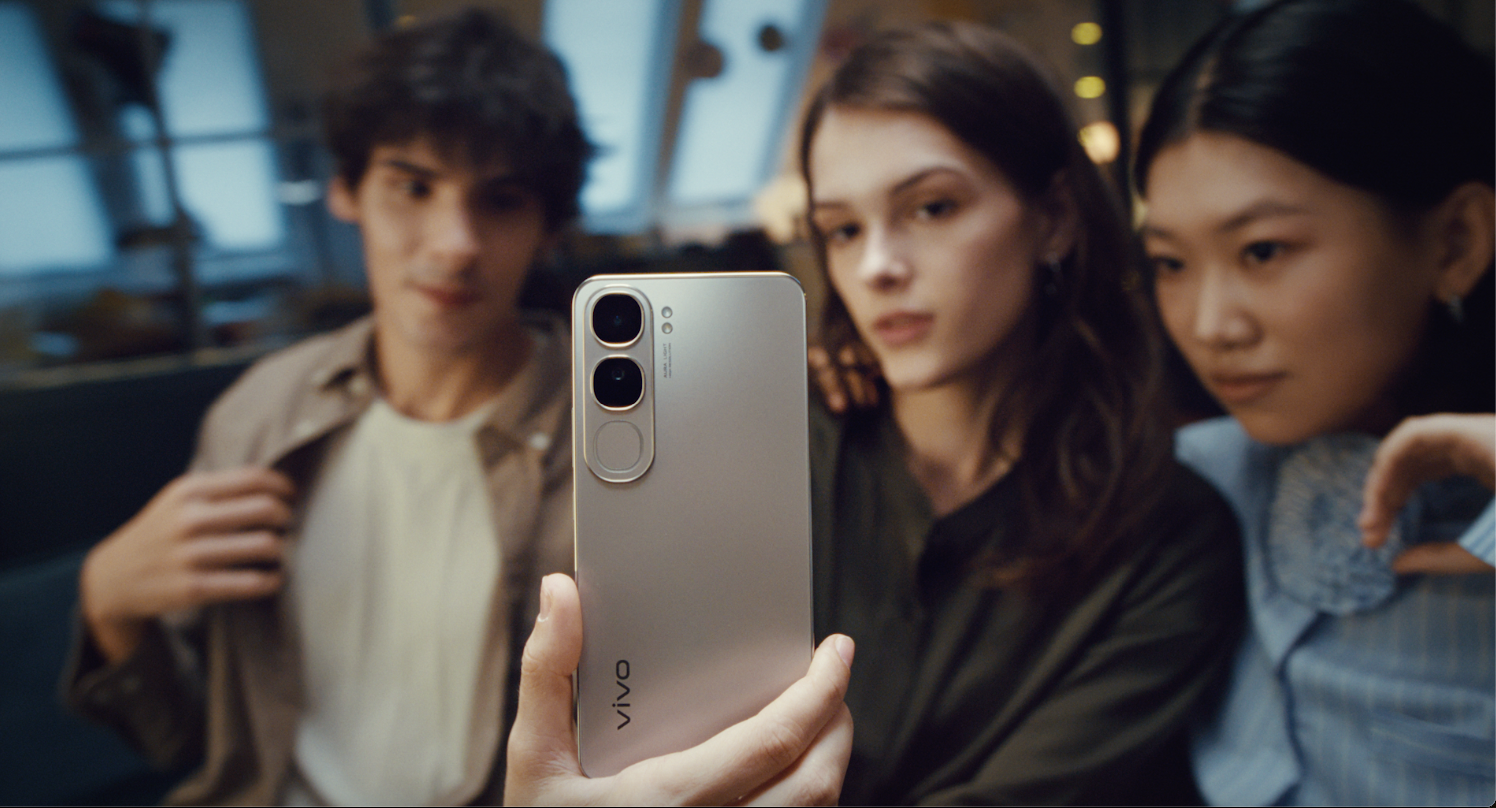 vivo V40 SE: el nuevo celular que revolucionará la fotografía con Luz de Aura con Inteligencia Artificial y por su potente carga rápida 截屏2024 09 25 20.22.50