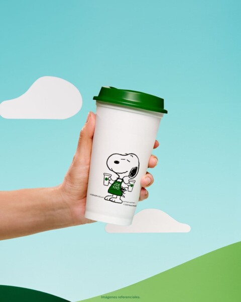 Starbucks x Peanuts celebran la alegría con un exclusivo vaso reusable de regalo WhatsApp Image 2025 03 28 At 6.34.43 PM 480x600