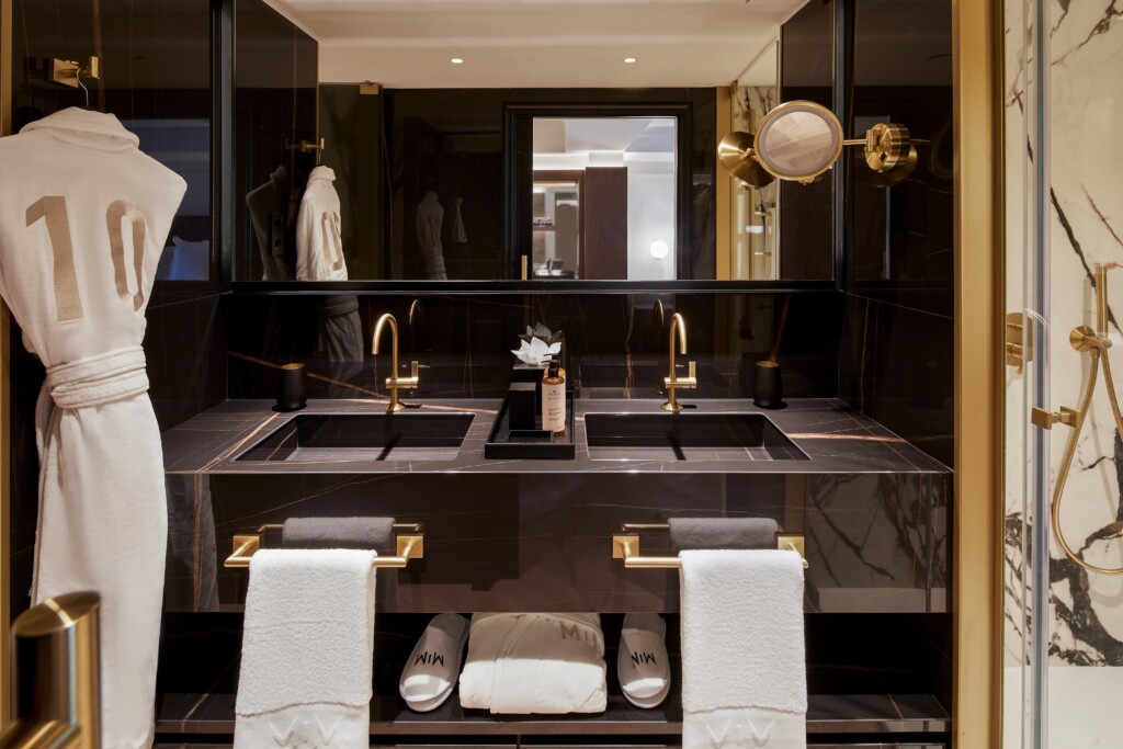 120tMIMAndorra MeliaCollection Deluxe Carlemany Bathroom 1 1024x683